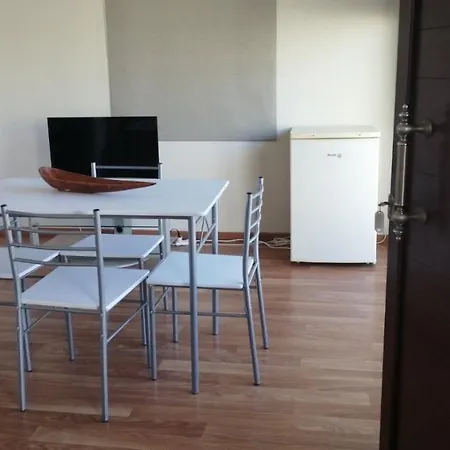 Kika Lägenhet Larnaca